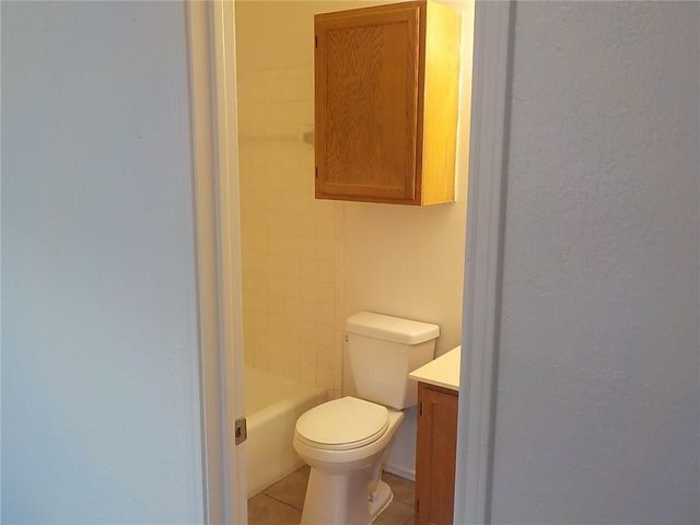 523 Cutty TRL A, Lakeway, TX 78734