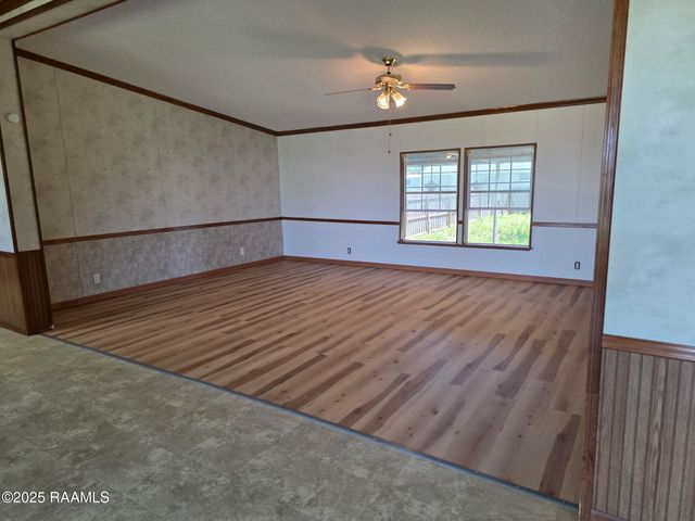 105 Tesa Drive, Scott, LA 70583