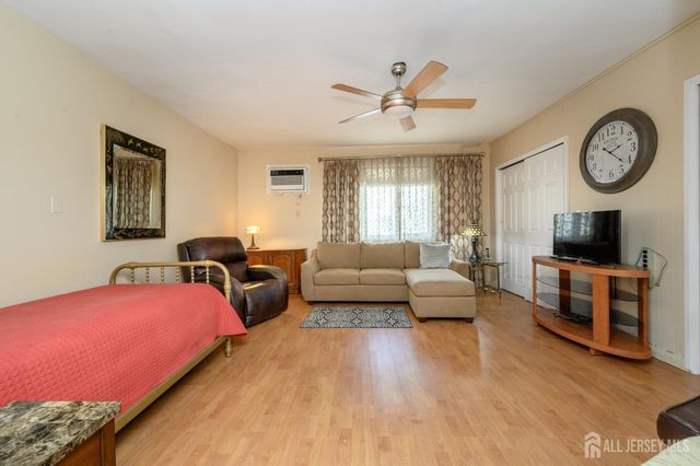 94 Van Buren Street, Newark, NJ 07105