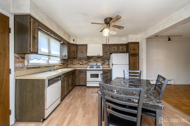 94 Van Buren Street, Newark, NJ 07105
