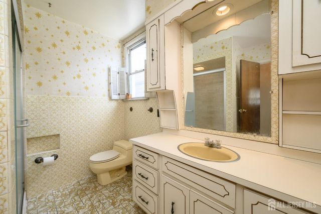 94 Van Buren Street, Newark, NJ 07105