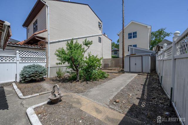 94 Van Buren Street, Newark, NJ 07105