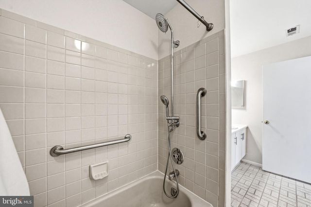 3193A NEILS CT, Mount Laurel, NJ 08054