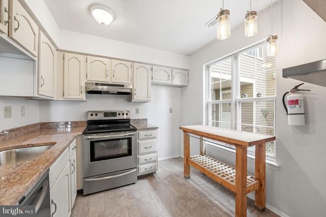 3193A NEILS CT, Mount Laurel, NJ 08054