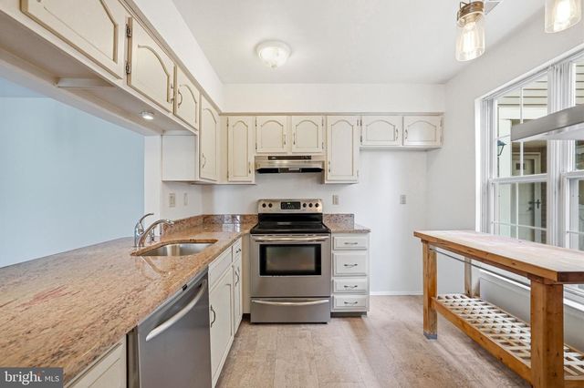 3193A NEILS CT, Mount Laurel, NJ 08054
