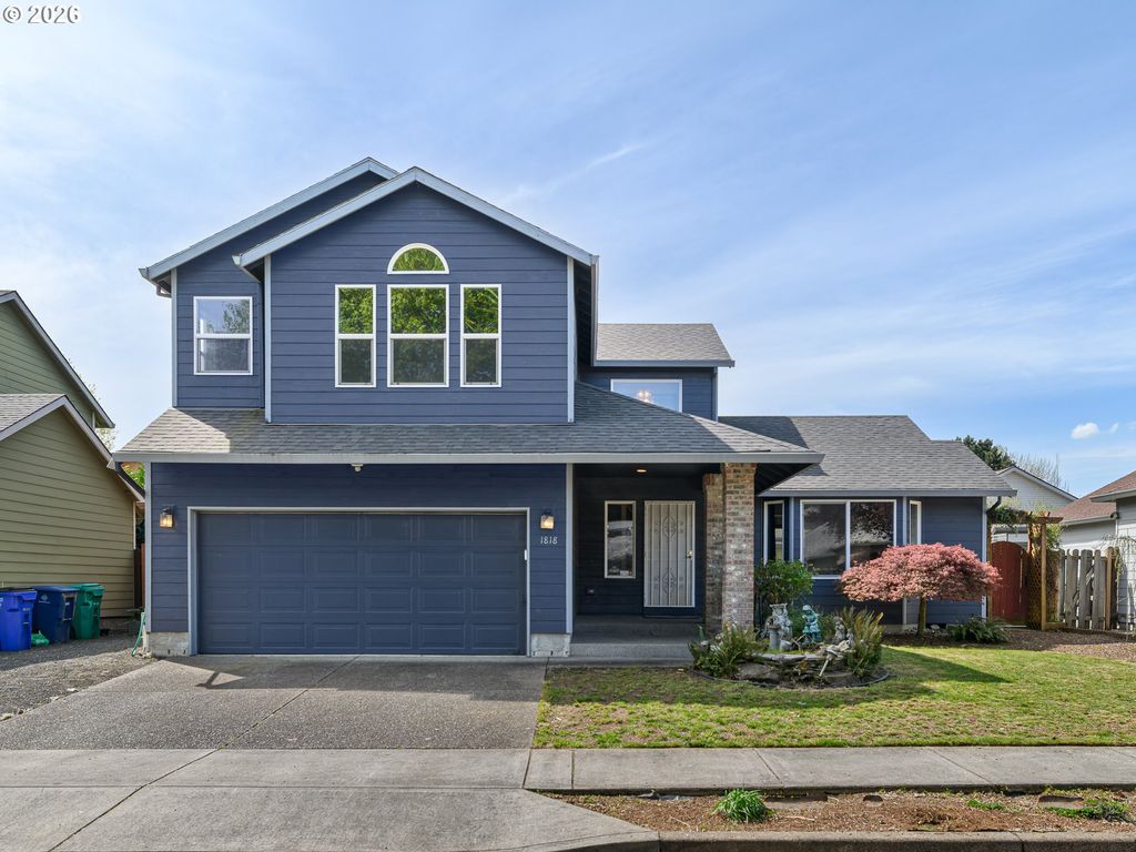 1818 Ne BLUE HERON Dr, Portland, OR 97211