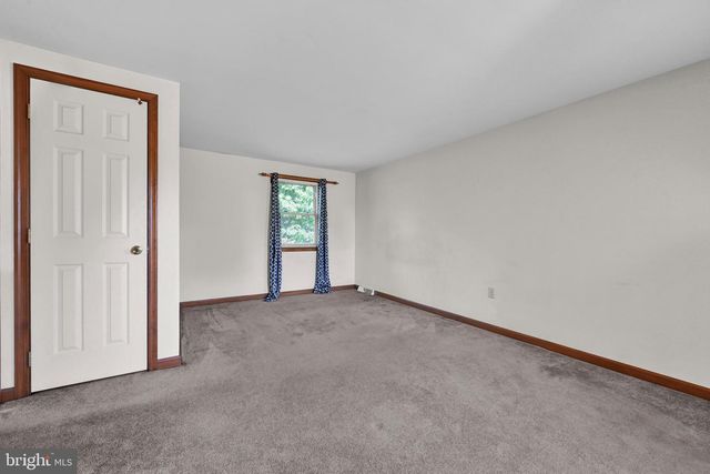 218 MASON DR, Ephrata, PA 17522
