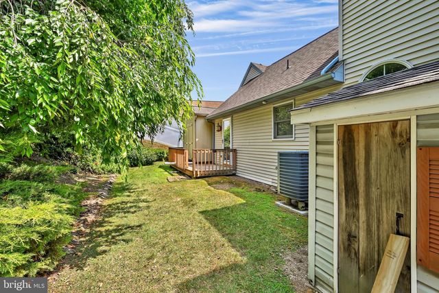 218 MASON DR, Ephrata, PA 17522