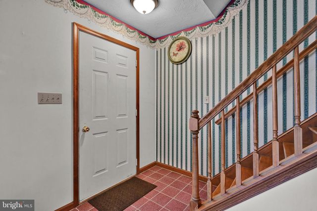 218 MASON DR, Ephrata, PA 17522
