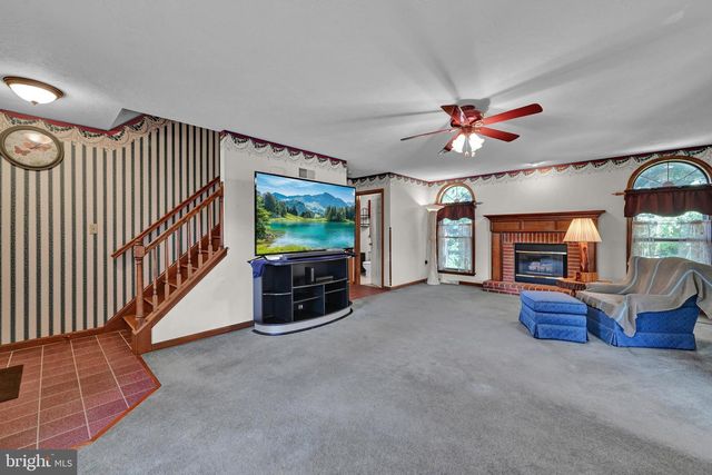 218 MASON DR, Ephrata, PA 17522