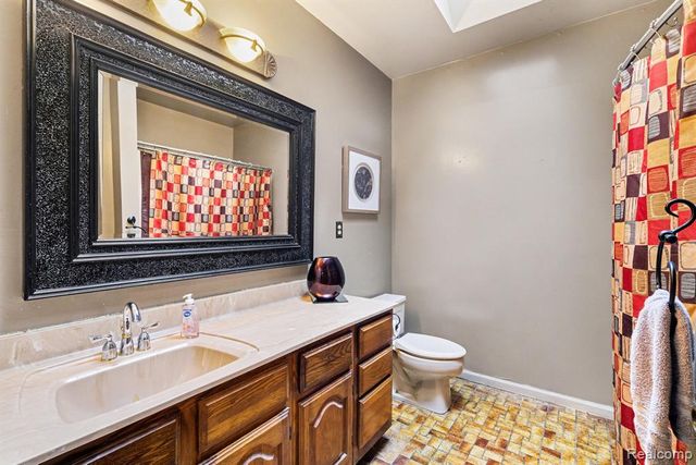 6095 S Sheridan Avenue, Durand, MI 48429