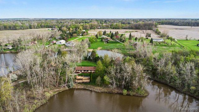 6095 S Sheridan Avenue, Durand, MI 48429