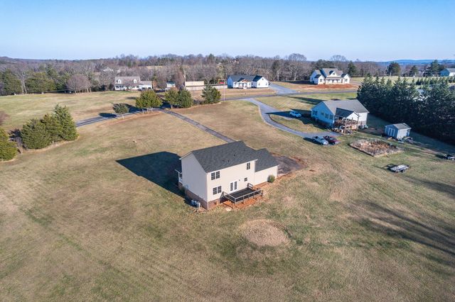 2683 Five Forks RD, Bedford, VA 24523