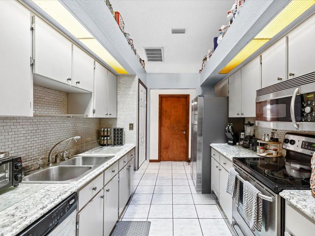 18824 PARADE ROAD, Hudson, FL 34667