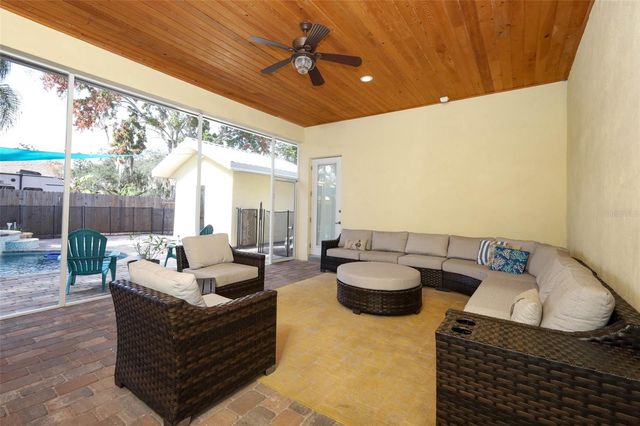 615 CITRUS AVENUE, Oviedo, FL 32765