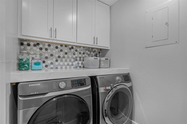 8770 Azalea Ct 203, Tamarac, FL 33321