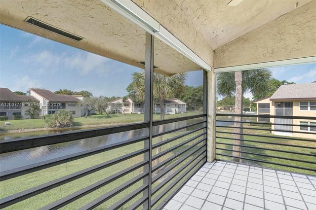 8770 Azalea Ct 203, Tamarac, FL 33321