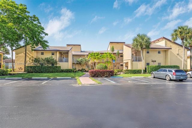 8770 Azalea Ct 203, Tamarac, FL 33321