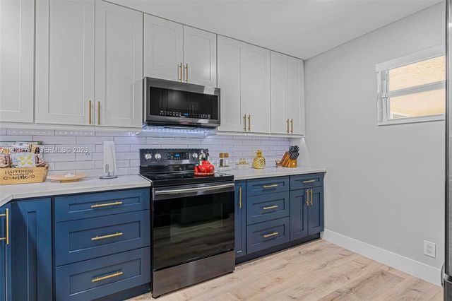 8770 Azalea Ct 203, Tamarac, FL 33321