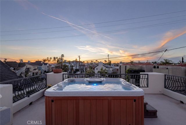 162 Rivo Alto Canal, Long Beach, CA 90803