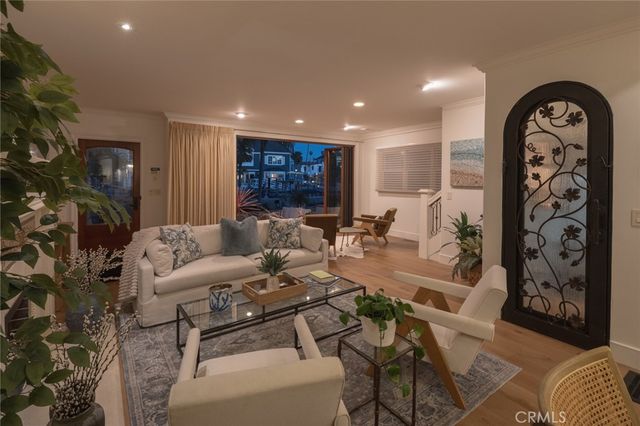 162 Rivo Alto Canal, Long Beach, CA 90803