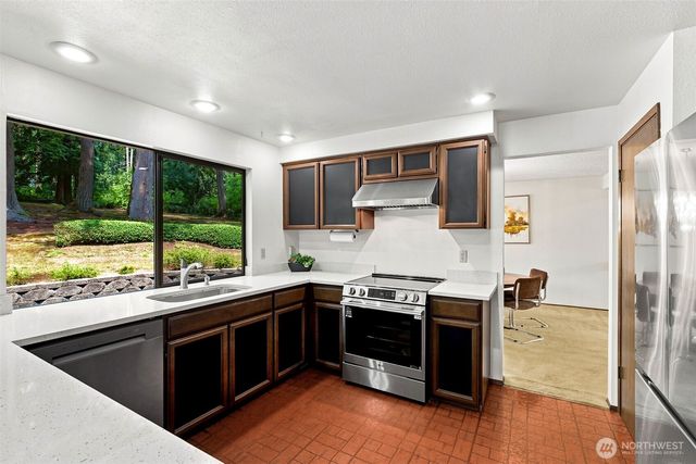 26340 SE 158 Street, Issaquah, WA 98027