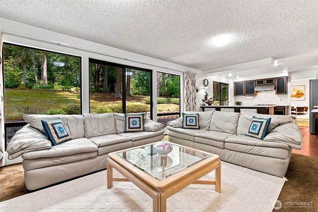 26340 SE 158 Street, Issaquah, WA 98027