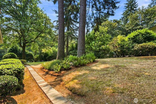 26340 SE 158 Street, Issaquah, WA 98027