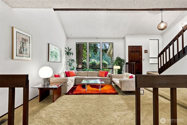 26340 SE 158 Street, Issaquah, WA 98027