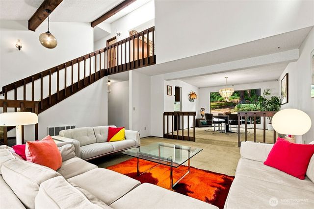 26340 SE 158 Street, Issaquah, WA 98027