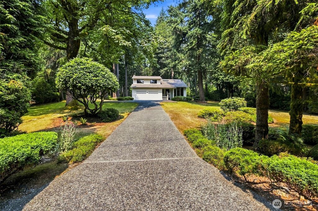 26340 SE 158 Street, Issaquah, WA 98027