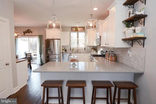 326 W HAMLIN AVE, Telford, PA 18969