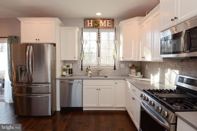 326 W HAMLIN AVE, Telford, PA 18969