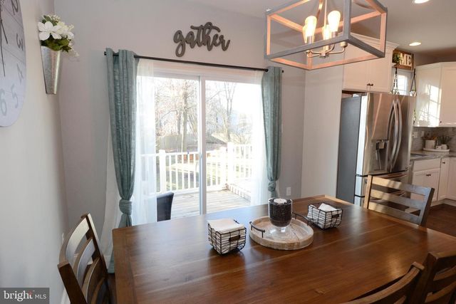 326 W HAMLIN AVE, Telford, PA 18969