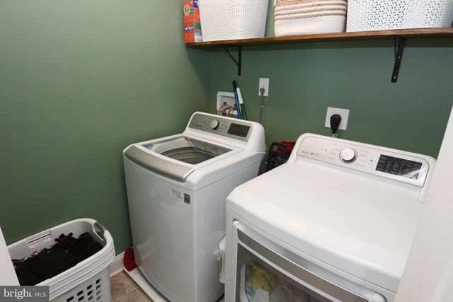 326 W HAMLIN AVE, Telford, PA 18969