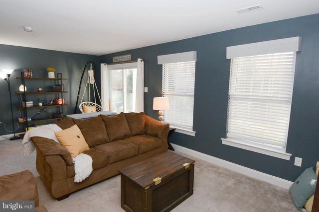 326 W HAMLIN AVE, Telford, PA 18969