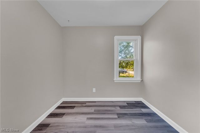 13702 Wainstead Avenue, Cleveland, OH 44111