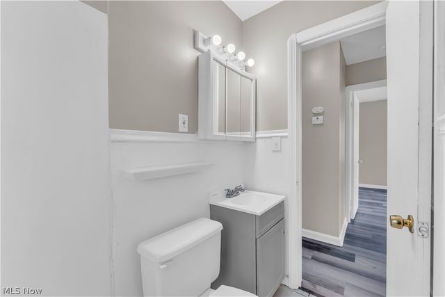 13702 Wainstead Avenue, Cleveland, OH 44111