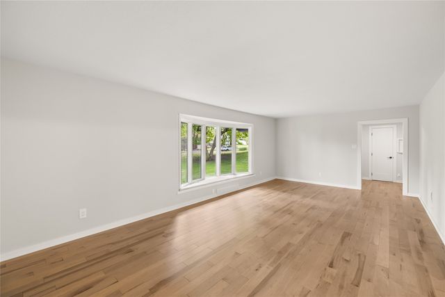 1214 19th Street, West Des Moines, IA 50265