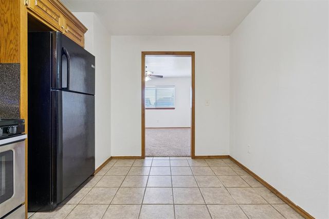 753 SW 4th Place, Moore, OK 73160