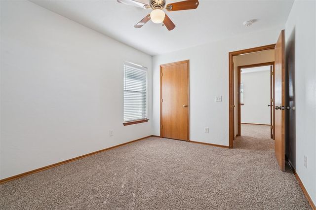 753 SW 4th Place, Moore, OK 73160