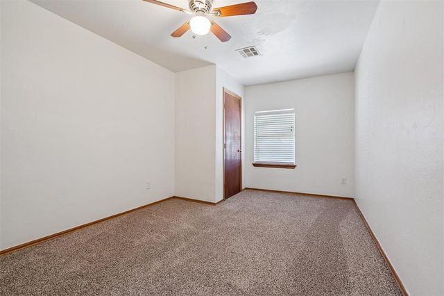 753 SW 4th Place, Moore, OK 73160