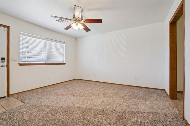 753 SW 4th Place, Moore, OK 73160