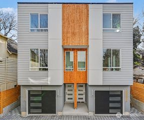 7776 Highland Park Way SW #B, Seattle, WA 98106