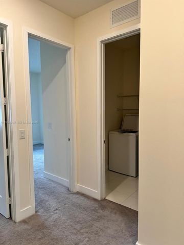 10445 NW 66th St 10445, Doral, FL 33178