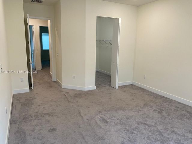 10445 NW 66th St 10445, Doral, FL 33178