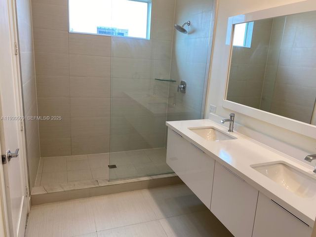 10445 NW 66th St 10445, Doral, FL 33178