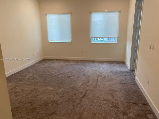 10445 NW 66th St 10445, Doral, FL 33178