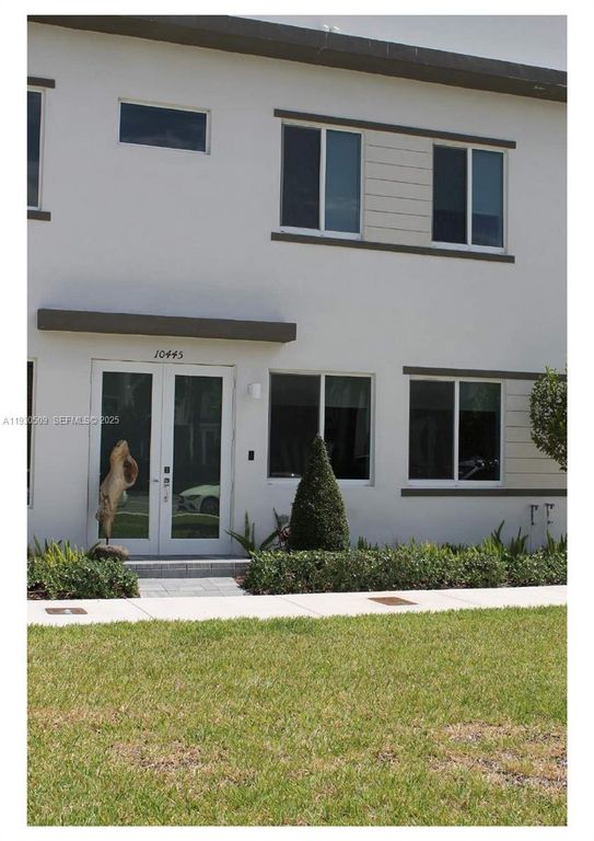 10445 NW 66th St 10445, Doral, FL 33178