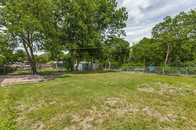 4518 Motley Drive, Mesquite, TX 75150